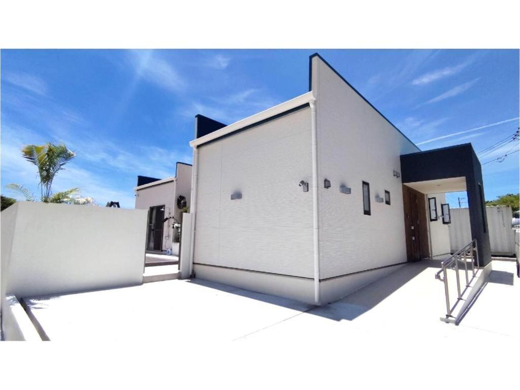 Churaumi Village Pool And Terrace Okinawa Exterior foto